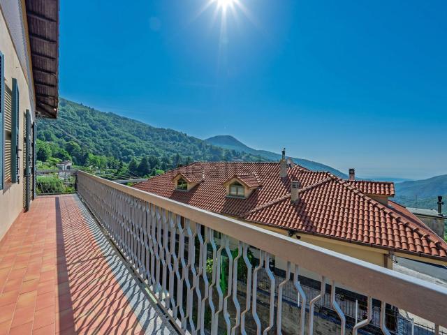 Appartamento in vendita di 90 m² in Via Alpicella