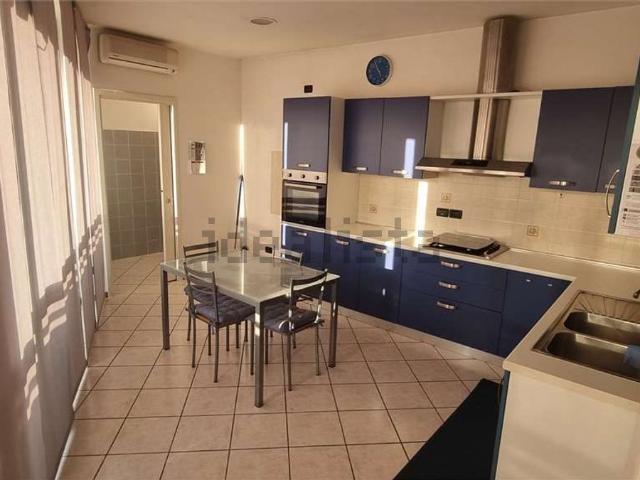 Appartamento in vendita di 90 m² in Via Annibale Vecchi, 33