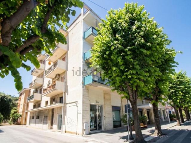 Appartamento in vendita di 90 m² in Via Ancona, 5