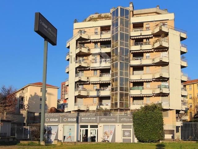 Appartamento in vendita di 90 m² in Via Antonio Aldini, 110
