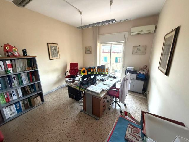 Appartamento in vendita di 90 m² in Via Antonio Locatelli