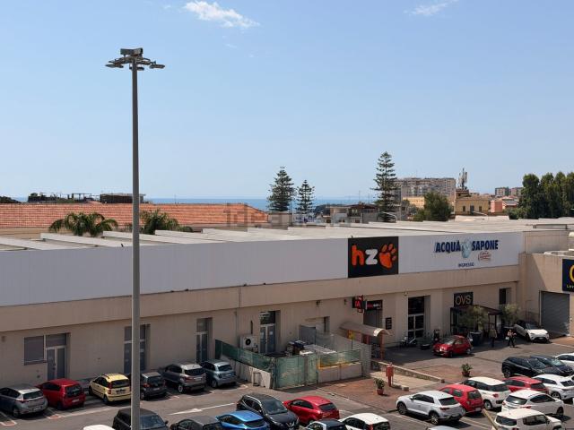 Appartamento in vendita di 90 m² in Via Argo, 15
