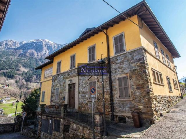 Appartamento in vendita di 90 m² in Via Attilio De Marchi, 3