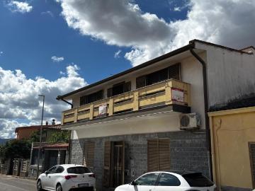 Appartamento in vendita di 90 m² in Via B. Buozzi, 140