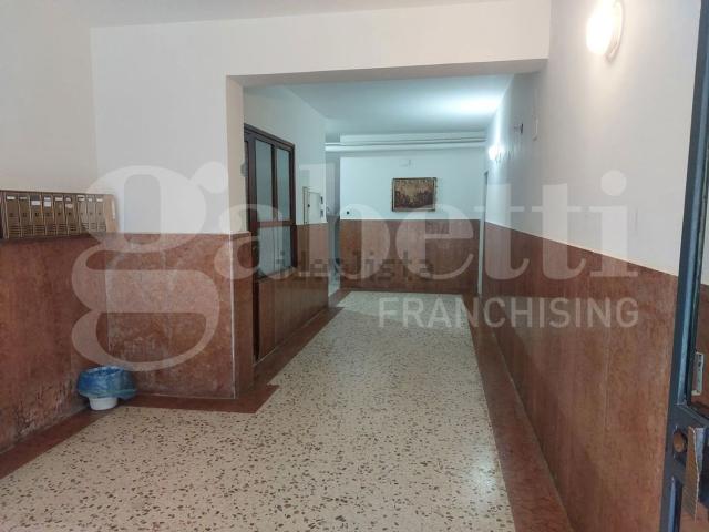 Appartamento in vendita di 90 m² in Via Bambinello Gesù, 35