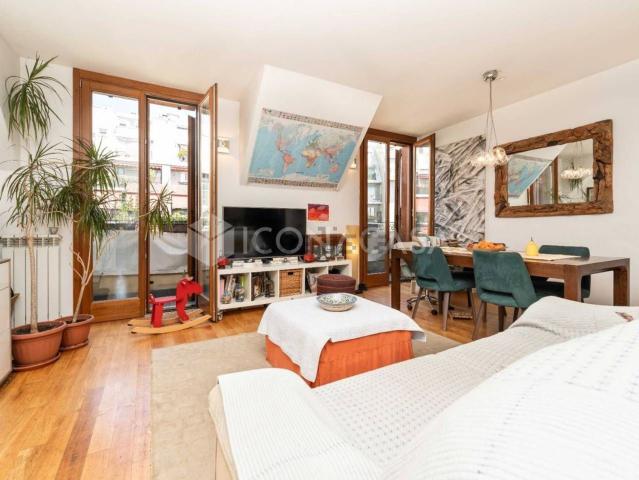 Appartamento in vendita di 90 m² in Via Bartolomeo Eustachi, 17