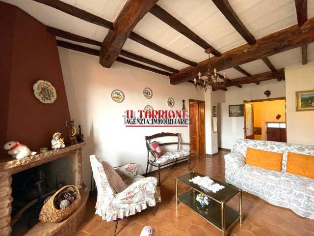 Appartamento in vendita di 90 m² in Via Barbieri