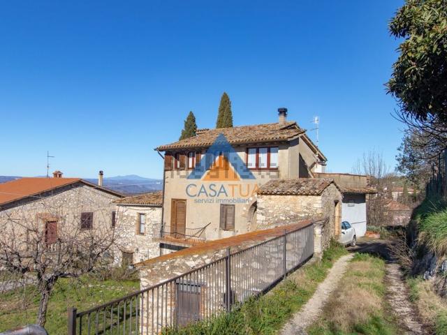 Appartamento in vendita di 90 m² in Via Battisti