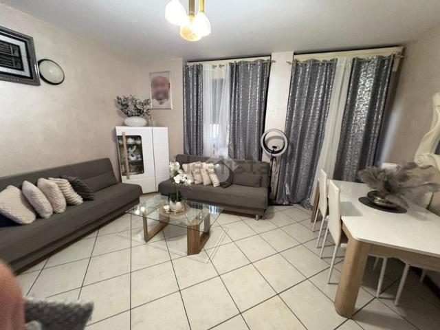 Appartamento in vendita di 90 m² in Via Beato Luigi Palazzolo, 31