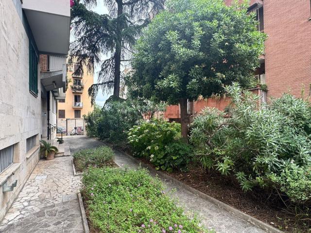 Appartamento in vendita di 90 m² in Via Bisentina