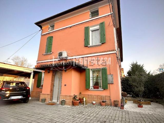 Appartamento in vendita di 90 m² in Via Bologna, 52