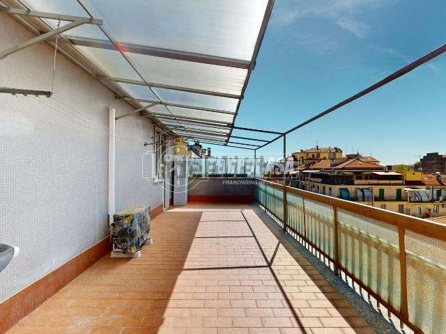 Appartamento in vendita di 90 m² in Via Boston, 12