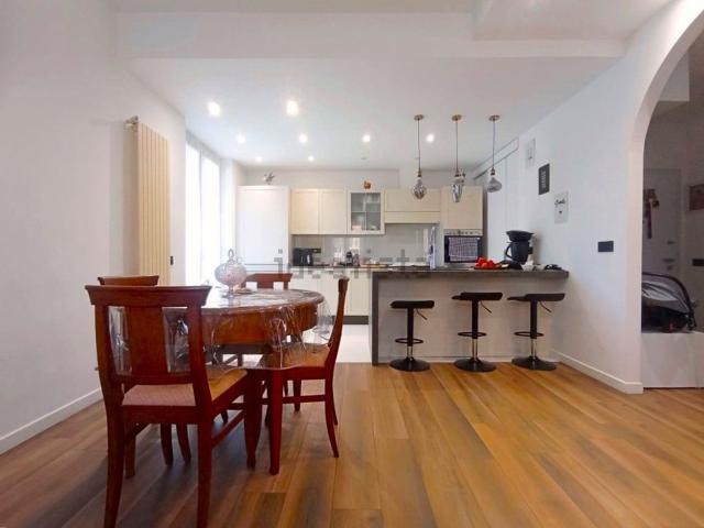 Appartamento in vendita di 90 m² in Via Bra