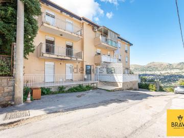 Appartamento in vendita di 90 m² in Via Buccheri, 11