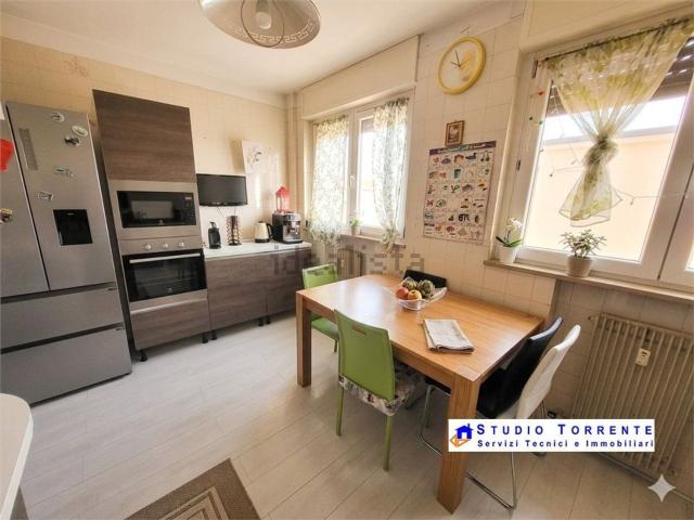 Appartamento in vendita di 90 m² in Via C. Battisti, 31