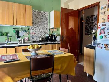 Appartamento in vendita di 90 m² in Via Camillo Benso Conte di Cavour, 144
