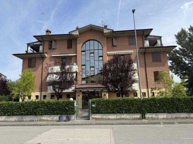 Appartamento in vendita di 90 m² in Via Campana Dino, 8