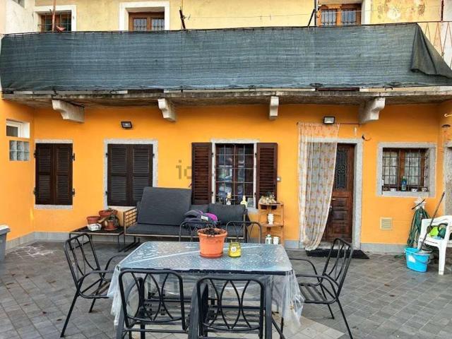 Appartamento in vendita di 90 m² in Via Cantone, 8