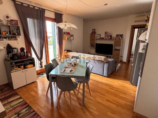 Appartamento in vendita di 90 m² in Via Canizzano