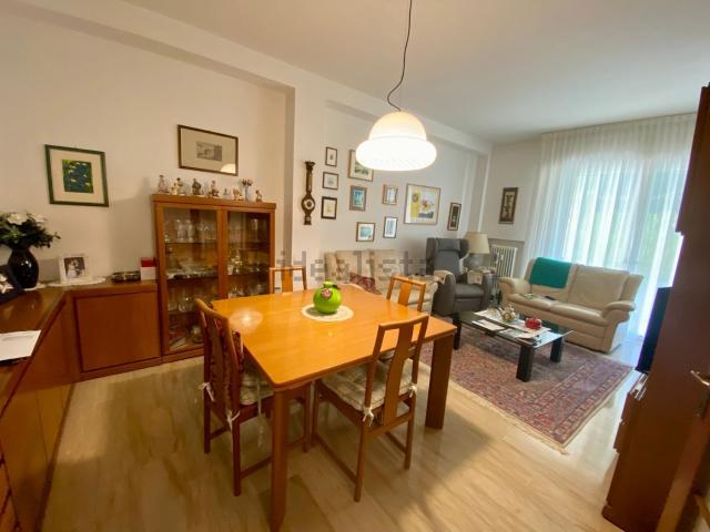 Appartamento in vendita di 90 m² in Via Cadore