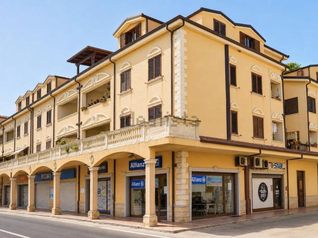 Appartamento in vendita di 90 m² in Via Cappelleri, 36