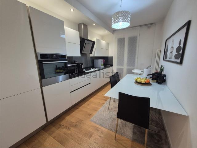 Appartamento in vendita di 90 m² in Via Carlo Alberto, 3