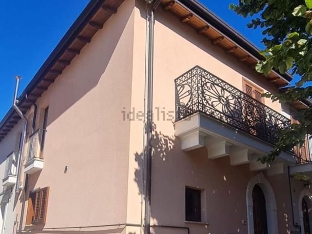 Appartamento in vendita di 90 m² in Via Centrale, 26