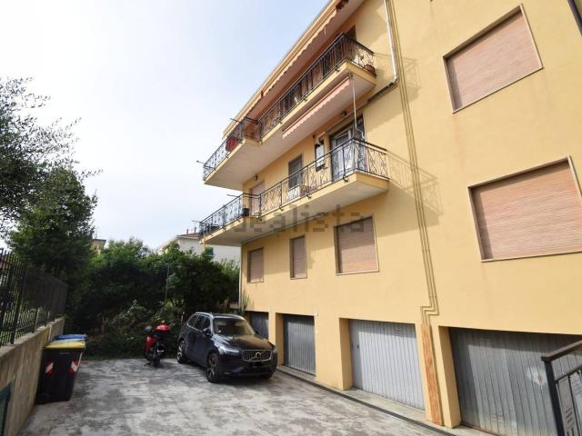 Appartamento in vendita di 90 m² in Via Cesare Battisti, 63