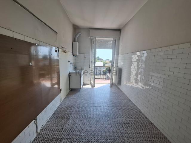 Appartamento in vendita di 90 m² in Via Cesare Battisti, 8