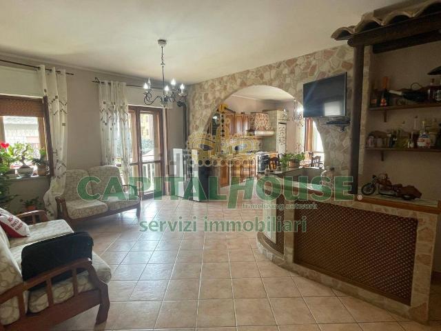 Appartamento in vendita di 90 m² in Via Cioppolo, 36
