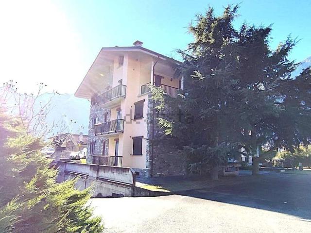 Appartamento in vendita di 90 m² in Via Circonvallazione, 62
