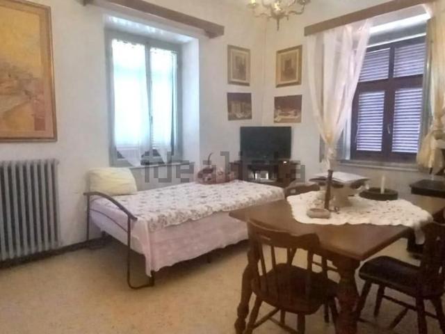 Appartamento in vendita di 90 m² in Via Ciro Menotti, 38