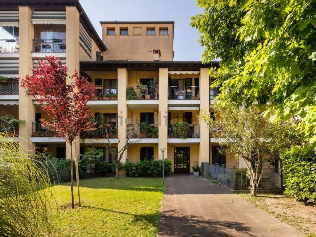 Appartamento in vendita di 90 m² in Via Comune Antico, 65