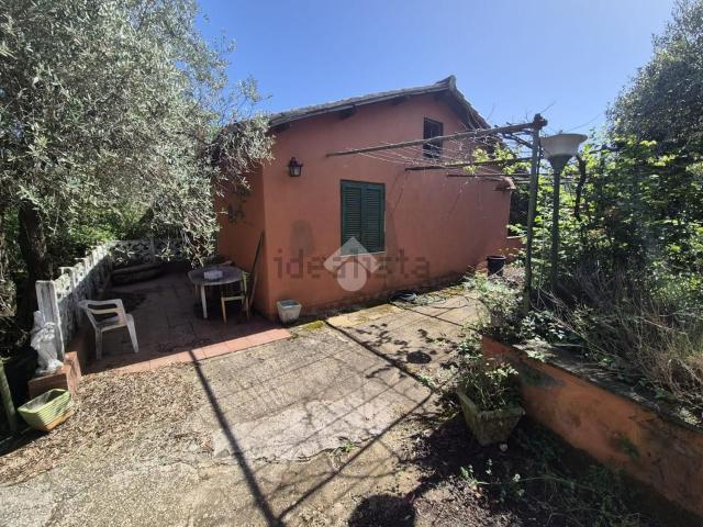 Appartamento in vendita di 90 m² in Via Colle Uliveto, 1