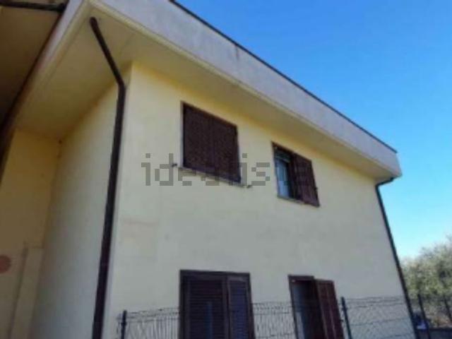 Appartamento in vendita di 90 m² in Via Cornelia