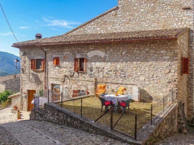 Appartamento in vendita di 90 m² in Via Cornillo