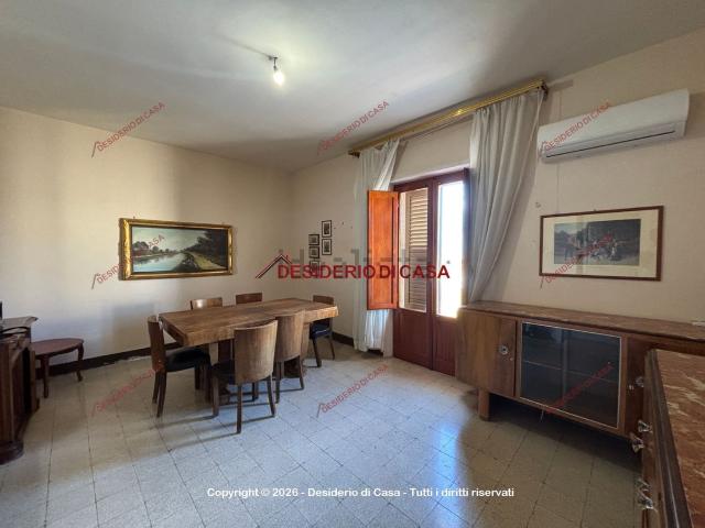 Appartamento in vendita di 90 m² in Via Cosenza, 193