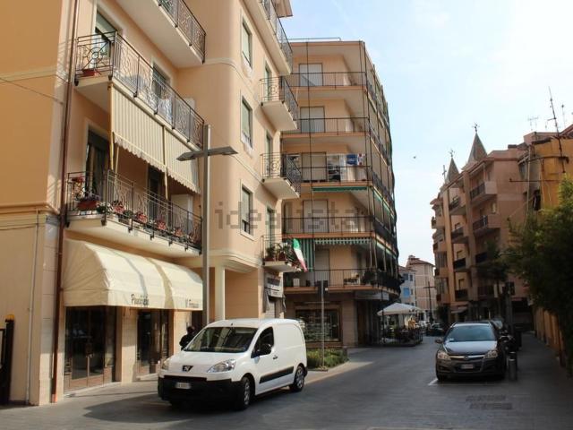 Appartamento in vendita di 90 m² in Via Cristoforo Colombo, 329