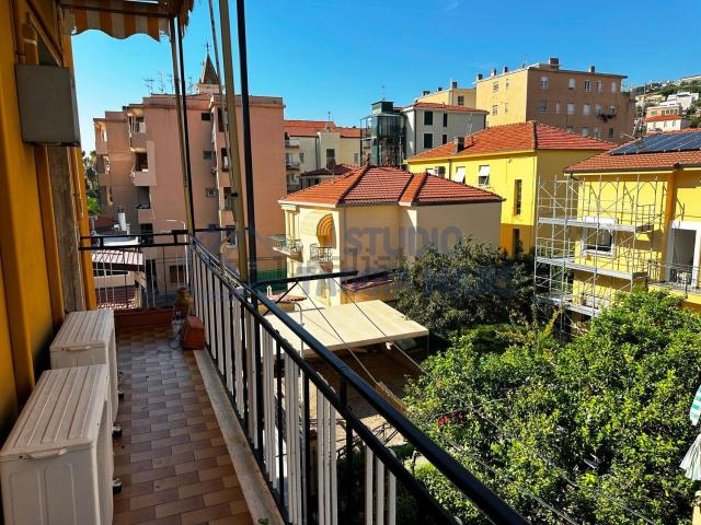 Appartamento in vendita di 90 m² in Via Cristoforo Colombo