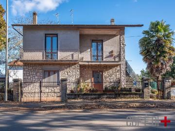 Appartamento in vendita di 90 m² in Via Cupa, 162