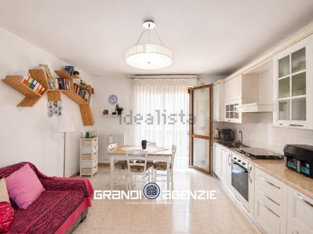 Appartamento in vendita di 90 m² in Via Dante Alighieri