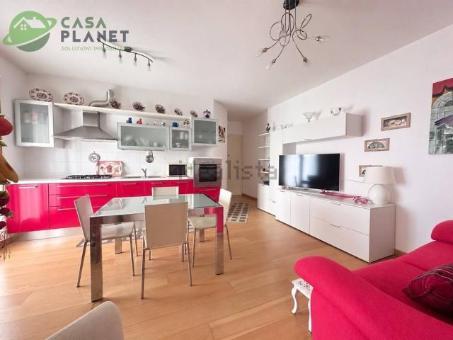 Appartamento in vendita di 90 m² in Via degli Alpini