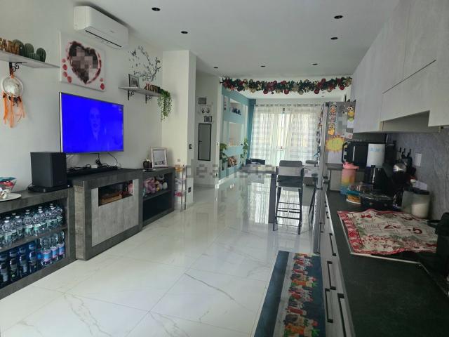 Appartamento in vendita di 90 m² in Via dei Cacciatori, 75