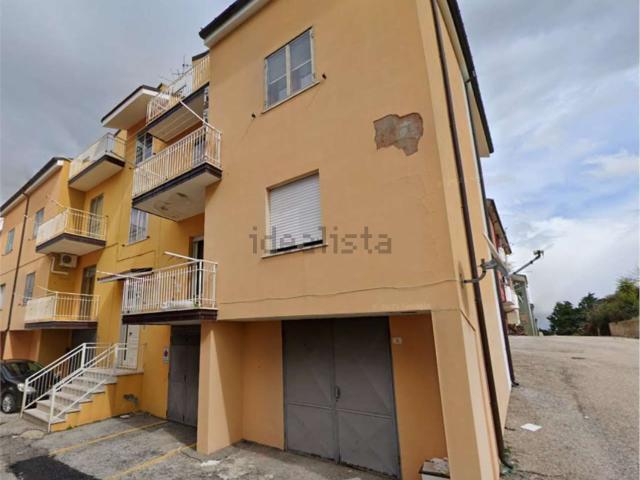 Appartamento in vendita di 90 m² in Via dei Ciclamini, 23