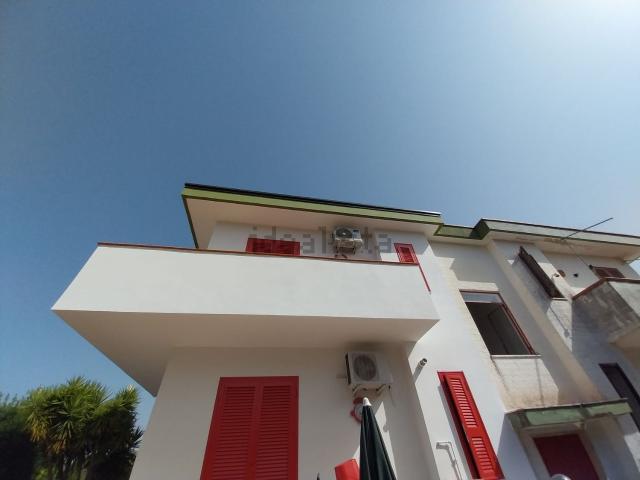 Appartamento in vendita di 90 m² in Via dei Gladioli, 34