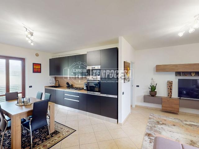 Appartamento in vendita di 90 m² in Via Dei Gladioli