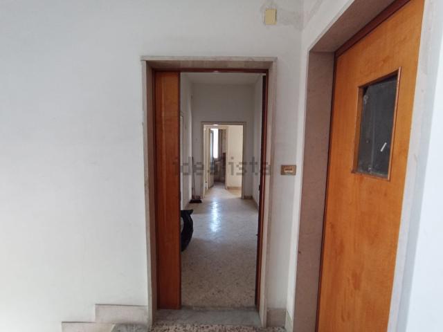 Appartamento in vendita di 90 m² in Via dei Greci, 12