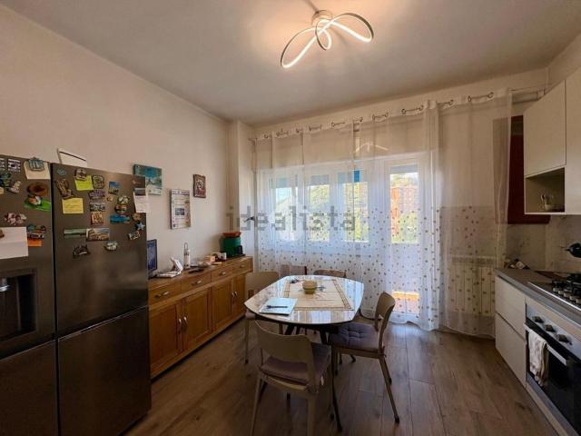 Appartamento in vendita di 90 m² in Via dei Sessanta, 12