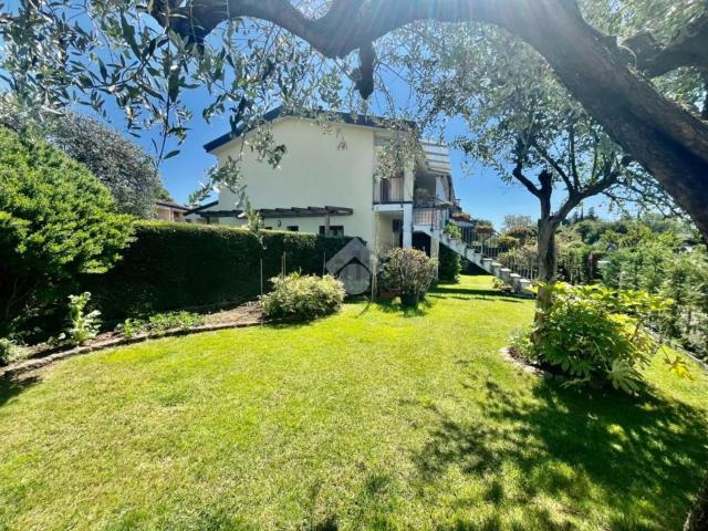 Appartamento in vendita di 90 m² in Via dei Vigneti, 171