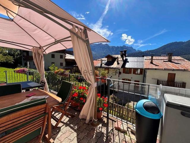 Appartamento in vendita di 90 m² in Via del Comun, 23